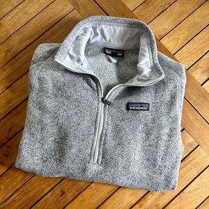 Patagonia Women's 1/4 Zip Pullover.